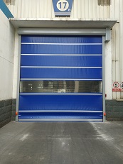 快速卷簾（lián）門遙控距離的（de）影響因素有哪些（xiē）